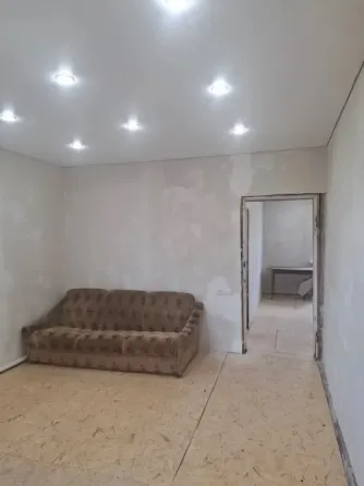 Продам квартиру готова к ремонту Ждановка