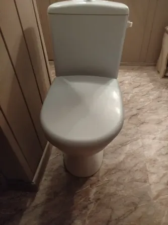 Продам унитаз с бачком, б/у Донецк