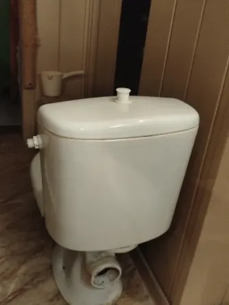 Продам унитаз с бачком, б/у Донецк