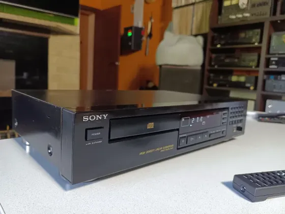 Проигрыватель CD SONY-CDP -395. Донецк