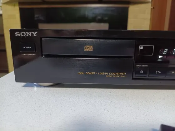 Проигрыватель CD SONY-CDP -395. Донецк