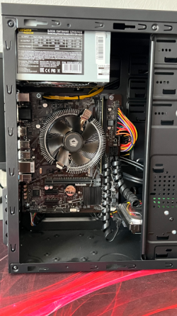 i3-10105\8gbddr4\ssd256\hhd1tb\Монитор 22 hiper Донецк