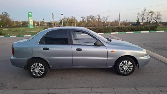 Продам Ланос 1.5 гур кондиционер 2008г Шахтерск