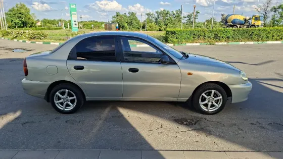 Продам Ланос 1.5 гур кондиционер 2008г Шахтерск