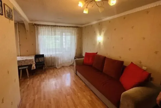 сдам двушку в Кальмиусском районе Мариуполь