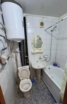 сдам двушку в Кальмиусском районе Мариуполь
