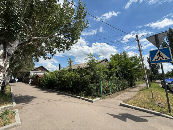 Продажа Дома и Земли в Центре Донецка По Фасаду Проспект Павших Коммунаров Донецк