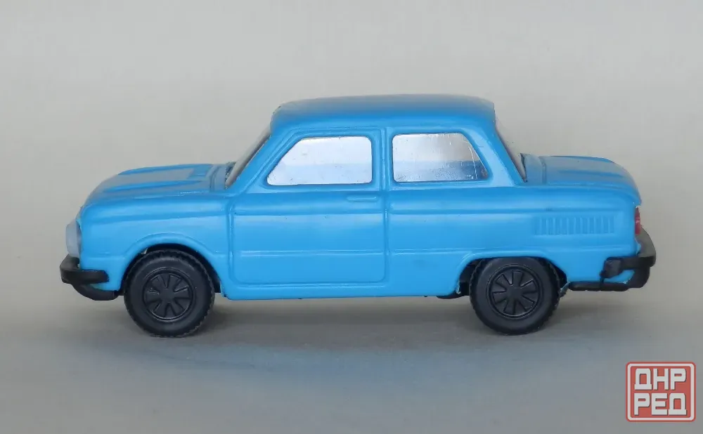 Игрушка "Запорожец" ЗАЗ966 - 1/32 Донецк - изображение 2