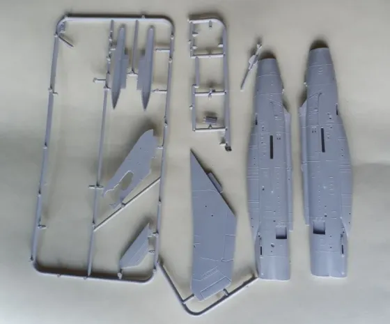 Сборная модель "Лайтнинг FMK-6" (некомплект) - дзи - 1/72 Донецк