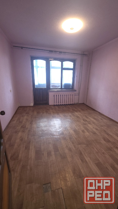 Продаётся 3к квартира г. Макеевка, Советский район, м-н Магистральный, (ориентир Универмаг) Макеевка - изображение 4