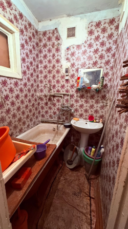 Продажа 3-х комнатной квартиры г. Макеевка , пос. Холодная Балка 3, ул. Шишкина. Макеевка