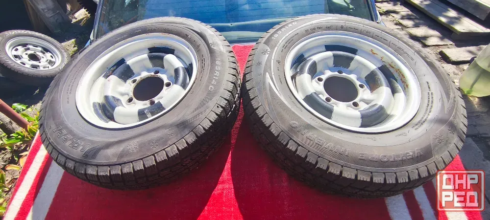 Колёса зимние шипованные r14 диск 5x139,7 Шахтерск - изображение 1