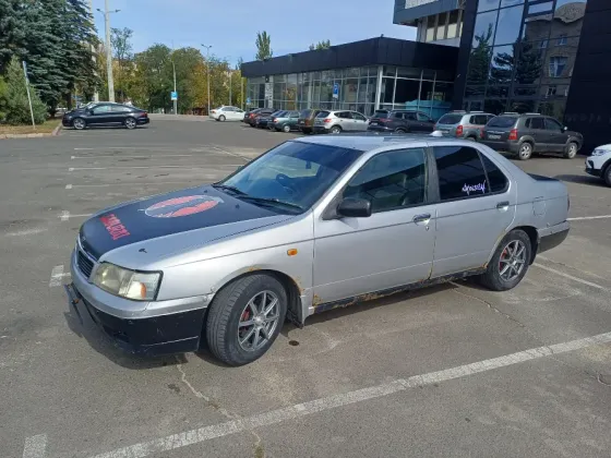 Nissan Blueberd Донецк