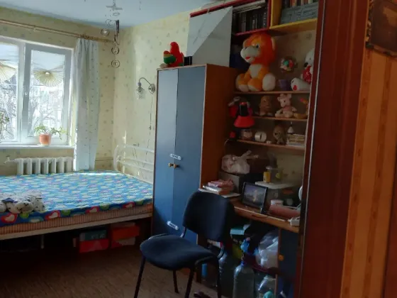 Продам 2-ком. кв. в р-не Дет. обл. больницы Донецк