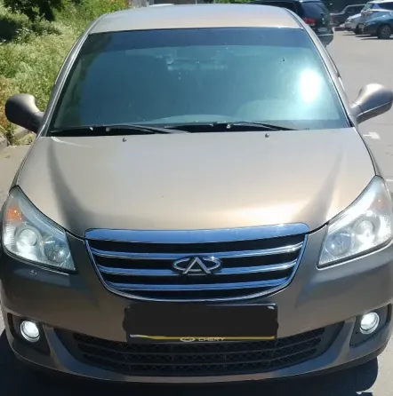 Продам автомобиль на газу CHERY E5 Донецк