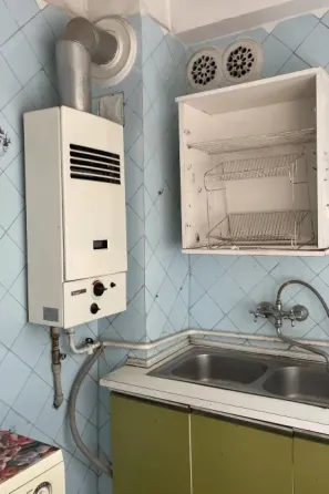 Продается 2-комнатная квартира в центре Калининского района Донецк