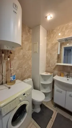 Сдам 1 к.кв 17 жмр Мариуполь