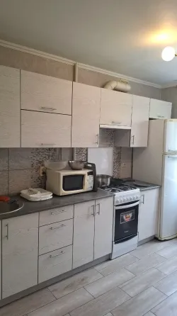 Сдам 1 к.кв 17 жмр Мариуполь