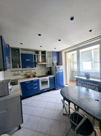 Продажа 3 комнатной крупногабаритной квартиры Мирный, Макеевка Макеевка