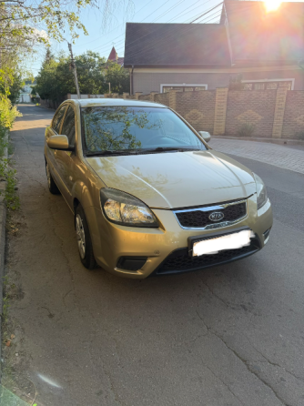 Продажа Kia Rio 1.4 механика 2009год Донецк