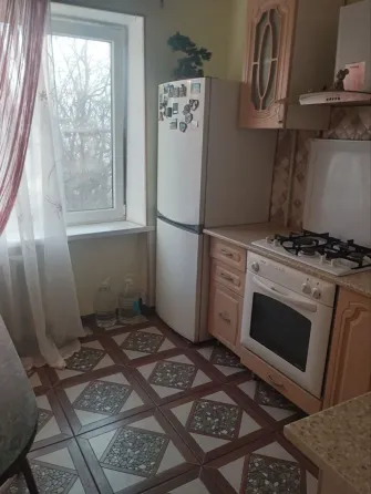 Сдам в аренду 2-х комнатную на площади Буденного ул. Довженко. 2/9. Всё есть. Донецк