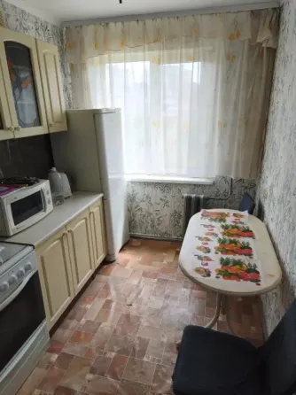 Сдам 2-х комнатную в Куйбышевском р-не, док, стоматология. Ремонт. Всё необходимое есть. Донецк