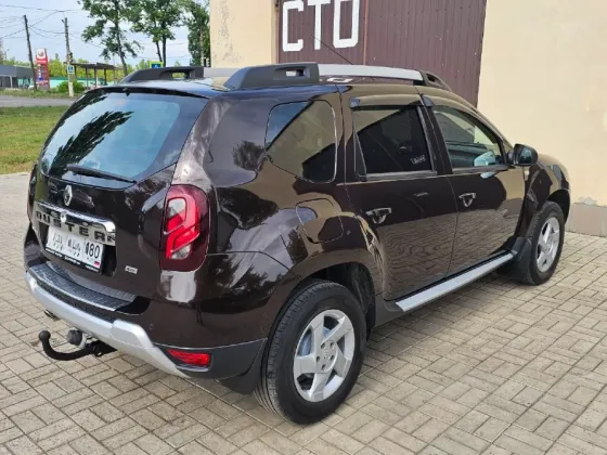 Продам Renault duster 2017 2.0 акпп Макеевка