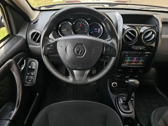 Продам Renault duster 2017 2.0 акпп Макеевка