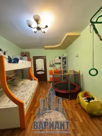 Продажа крупногабаритной 2-комнатной квартиры 1/2, в г. Донецк, Калининский район, ул. Цусимская Донецк
