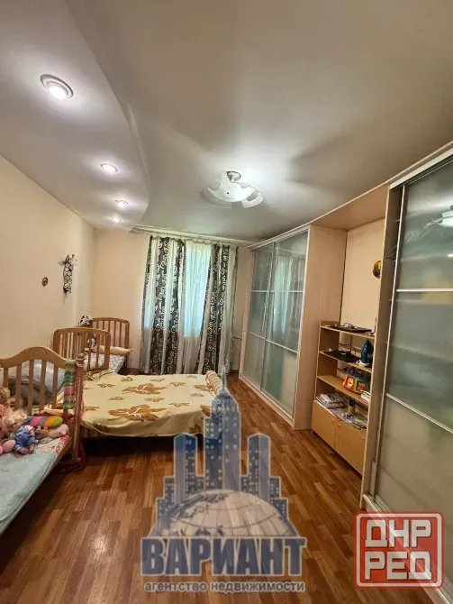 Продажа крупногабаритной 2-комнатной квартиры 1/2, в г. Донецк, Калининский район, ул. Цусимская Донецк - изображение 2