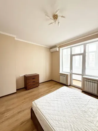 Продажа просторной 3-х ком. квартиры в жк "центральный" Донецк