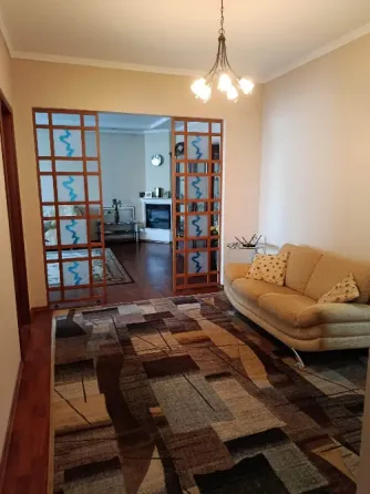 Продам 3х ком кв-ру 146 м кв. с гаражом на Орешково Донецк