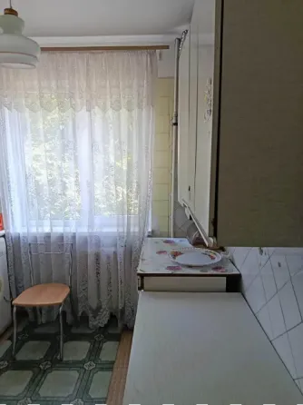 Продам 2х ком. кв-ру на б.Школьном Донецк