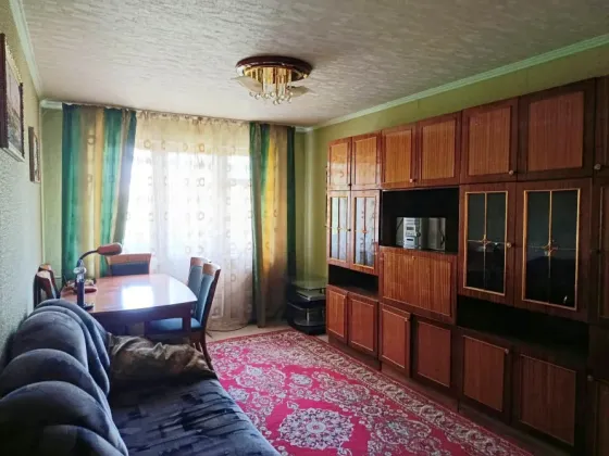 Продам 2х ком. кв-ру на б.Школьном Донецк