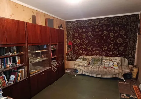Продам 2х ком. кв-ру на Заперевальной под ремонт Донецк