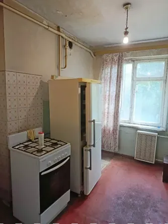 Продам 2х ком. кв-ру на Заперевальной под ремонт Донецк