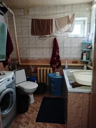 Продам 3-х комнатную квартиру на земле с газом возле Алексеевского ставка в Донецке. Донецк