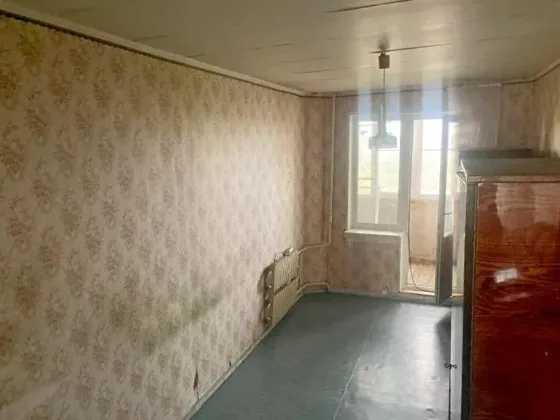 Продам 3х ком. 68 м кв. не угловую кв-ру на Майском рынке Донецк