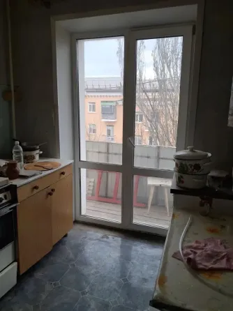 Продам 3-х комнатную квартиру,Левобережный р-н Мариуполь