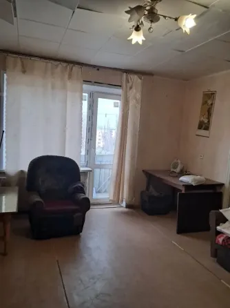 Продам 3-х комнатную квартиру,Левобережный р-н Мариуполь