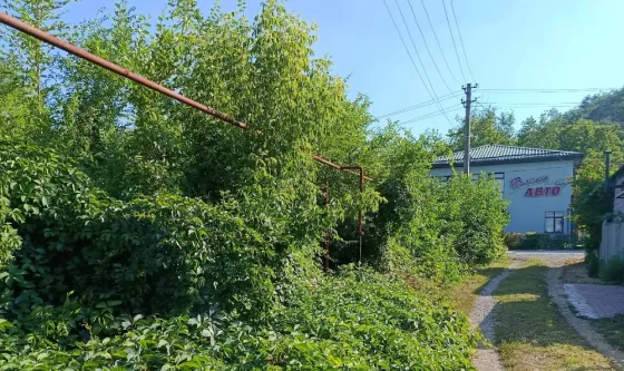 Продам дом с участком 12 соток по ул.Кирова Донецк