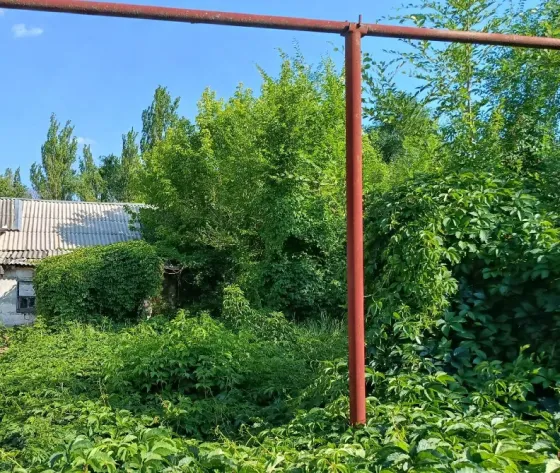Продам дом с участком 12 соток по ул.Кирова Донецк
