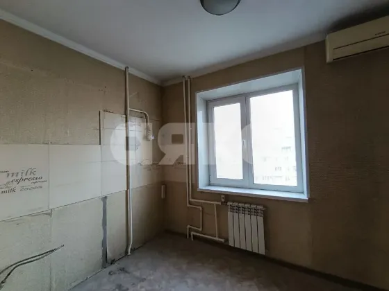 Продается 4-комнатная квартира в Центральном районе Мариуполь
