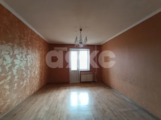 Продается 4-комнатная квартира в Центральном районе Мариуполь