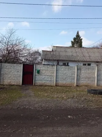 Бюджетный вариант: 3-комнатная квартира на земле в Пролетарском районе Донецк