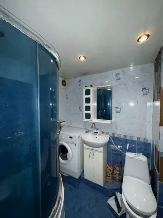 Продается 2 ком. к-ра в Киевском р-не г. Донецка( ориентир 57 школа ) Донецк