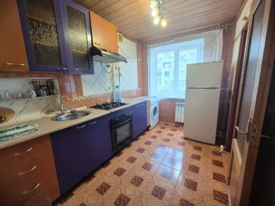 в аренду 3-комнатная квартира с хорошим ремонтом Мариуполь
