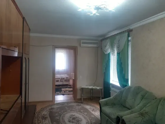 Сдам 4х к.кв-ру в Центре 4/9 Мариуполь