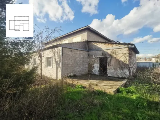 Продаётся недостроенный дом 250 кв.м на приватизированном участке в 7 соток Макеевка