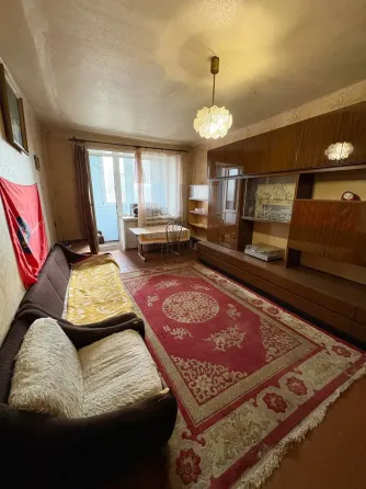 Продажа 2 ком , 50 лет ссср, автостанция Крытый рынок, Ворошиловский район, магазин Молоко ! Донецк